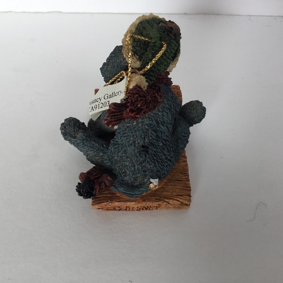 Boyds Collection Pooh Bears Winter Holiday Eeyore with Christmas Ornament - Picture 11 of 16